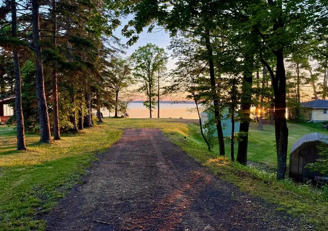 4th image of 88977 Laura Ln, Sturgeon Lake, MN 55783 | MLS# 7091195
