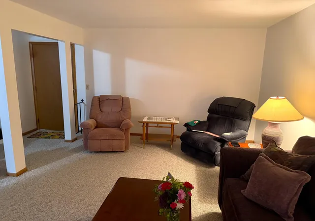 3rd image of 1911 Viking Dr Nw #11, Rochester, MN 55901 | MLS# 7091217