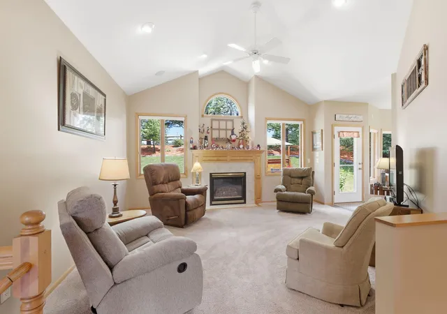 Homes for sale in River Falls, WI | 2311 Golf View Dr, River Falls, WI 54022 | MLS# 7091227