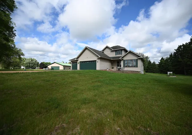 37th image of 2161 Colburn Dr, Shakopee, MN 55379 | MLS# 7091253