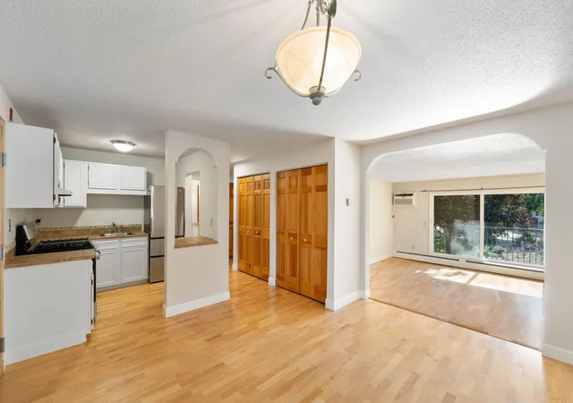 4th image of 4820 Park Commons Dr, Saint Louis Park, MN 55416