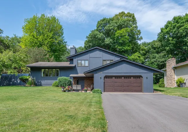 Homes for sale in Mound, MN | 2685 Halstead Ln, Mound, MN 55364 | MLS# 7091310