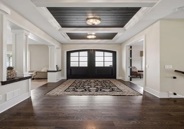 2nd image of 7400 Dogwood Rd, Chanhassen, MN 55331 | MLS# 7091317