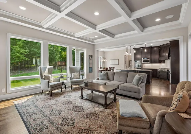 image of 7400 Dogwood Rd, Chanhassen, MN 55331 | MLS# 7091317