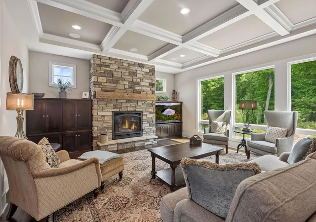 image of 7400 Dogwood Rd, Chanhassen, MN 55331 | MLS# 7091317