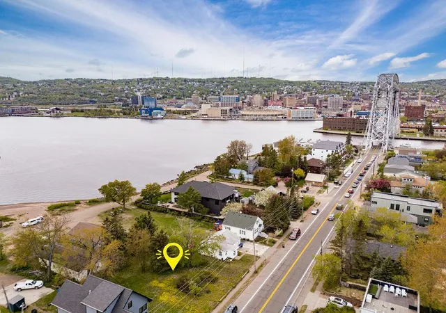 2nd image of 8xx S Lake Ave, Duluth, MN 55802 | MLS# 7091335