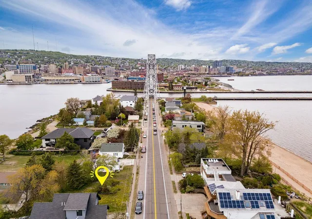 3rd image of 8xx S Lake Ave, Duluth, MN 55802 | MLS# 7091335