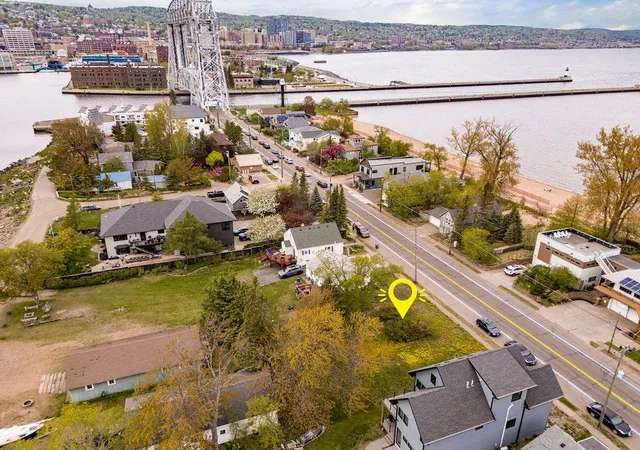 4th image of 8xx S Lake Ave, Duluth, MN 55802 | MLS# 7091335