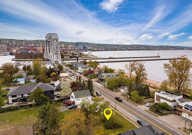 5th image of 8xx S Lake Ave, Duluth, MN 55802 | MLS# 7091335