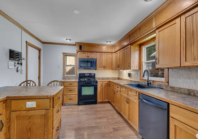 5th image of 251 Church St N, Eden Valley, MN 55329 | MLS# 7091360