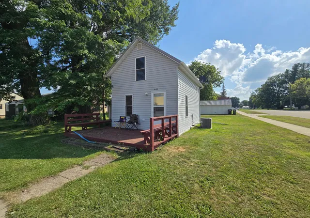 Photo 1 of Single family home for sale at 401 10th Street, Brewster, MN 56119 | MLS# 7091406 | Listing updated on 2026-09-01