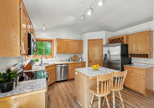5th image of 517 Upland Rd Nw, Saint Michael, MN 55376 | MLS# 7091410