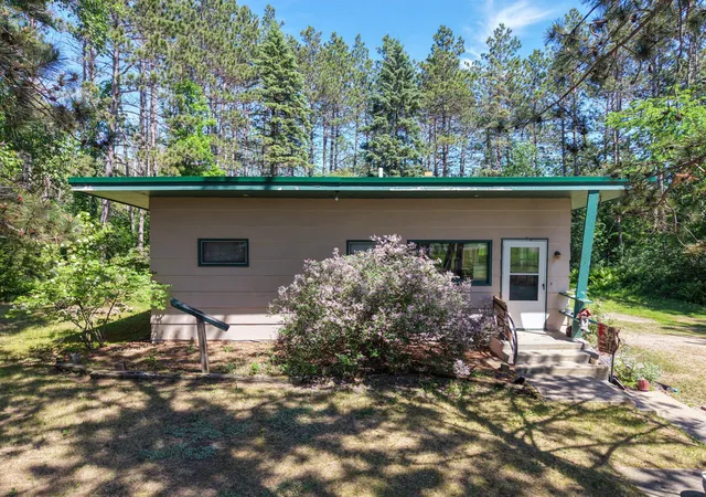 2nd image of 32692 Us 71, Menahga, MN 56464 | MLS# 7091421
