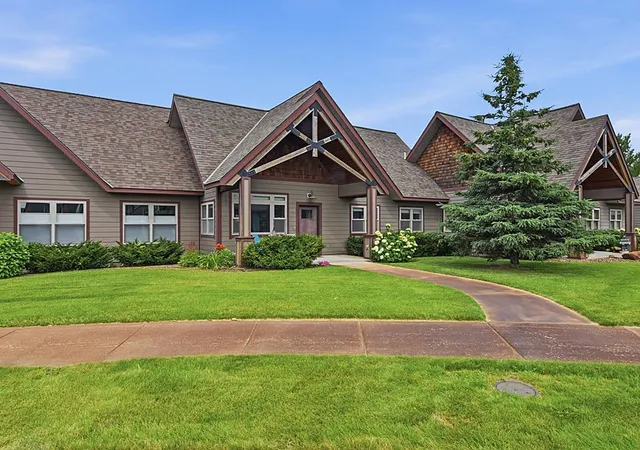 1st image of 145 Colman Ct, Saint Joseph, MN 56374 | MLS# 7091434