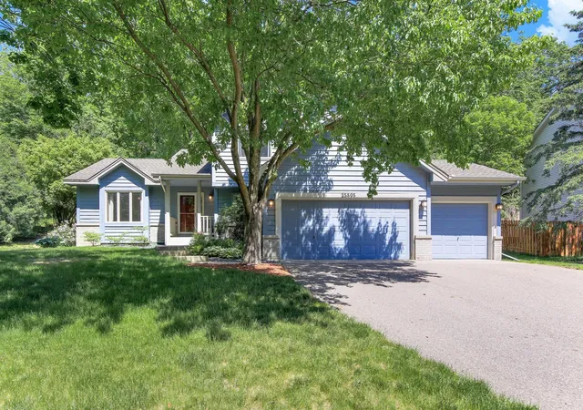 Homes for sale in Burnsville, MN | 15505 Bryant Ave S, Burnsville, MN 55306 | MLS# 7091447