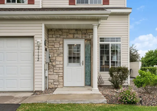 3rd image of 21172 S Morgan Dr, Forest Lake, MN 55025 | MLS# 7091539