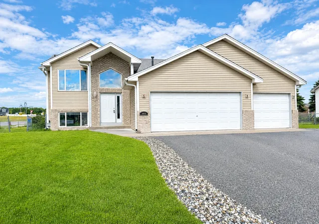 Homes for sale in Saint Michael, MN | 3455 Kahler Dr Ne, Saint Michael, MN 55376 | MLS# 7091552