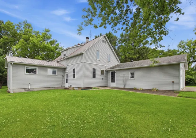Homes for sale in Prinsburg, MN | 15953 75th St Sw, Prinsburg, MN 56281 | MLS# 7091568