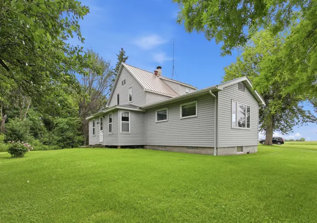 Homes for sale in Prinsburg, MN | 15953 75Th St Sw, Prinsburg, MN 56281 | MLS# 7091568