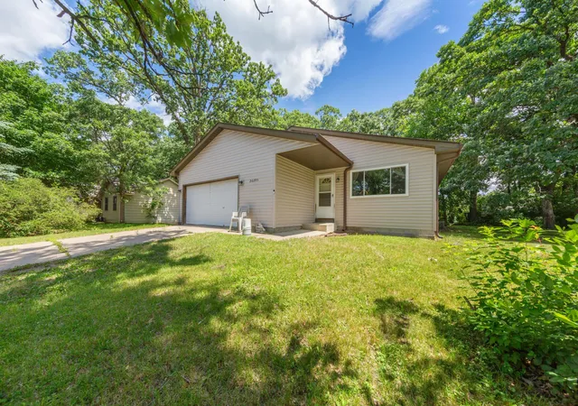 1st image of 26295 10th St W, Zimmerman, MN 55398 | MLS# 7091643
