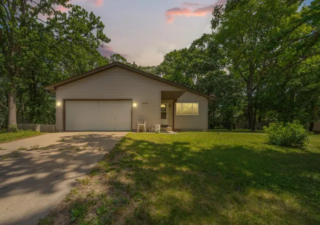 2nd image of 26295 10th St W, Zimmerman, MN 55398 | MLS# 7091643