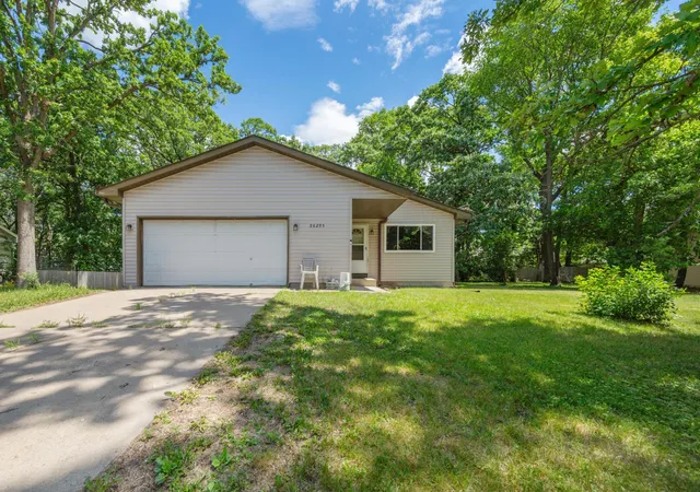 3rd image of 26295 10Th St W, Zimmerman, MN 55398 | MLS# 7091643