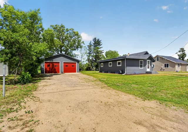 Photo 1 of Single family home for sale at 213 Roosevelt Rd Sw, Bemidji, MN 56601 | MLS# 7091648 | Listing updated on 2026-08-17