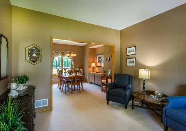 Photo 3 of Sale Pending at 3895 Arlington Dr, Saint Paul, MN 55129 | MLS# 7091729 | Listing updated on 2026-09-01