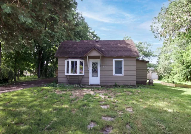 Homes for sale in Detroit Lakes, MN | 829 Willow St W, Detroit Lakes, MN 56501 | MLS# 7091752