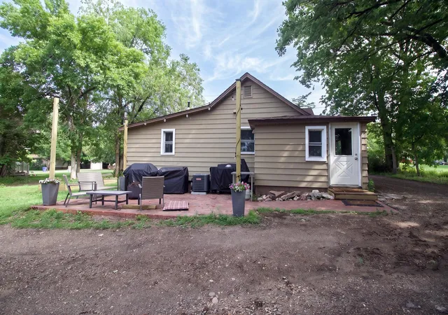 Homes for sale in Detroit Lakes, MN | 829 Willow St W, Detroit Lakes, MN 56501 | MLS# 7091752