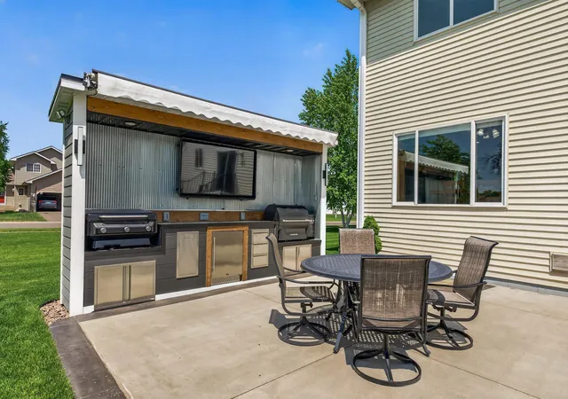 Photo 4 of Single family home for sale at 12295 63rd Street NE, Albertville, MN 55301 | MLS# 7091753 | Listing updated on 2026-09-21