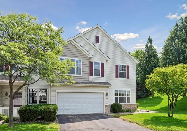 2nd image of 868 Princeton Ave, Shakopee, MN 55379 | MLS# 7091799