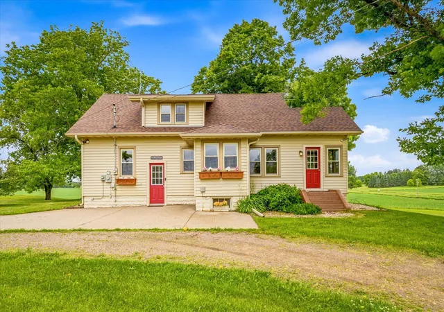 Homes for sale in Braham, MN | 4475 409Th Ave Nw, Braham, MN 55006 | MLS# 7091841