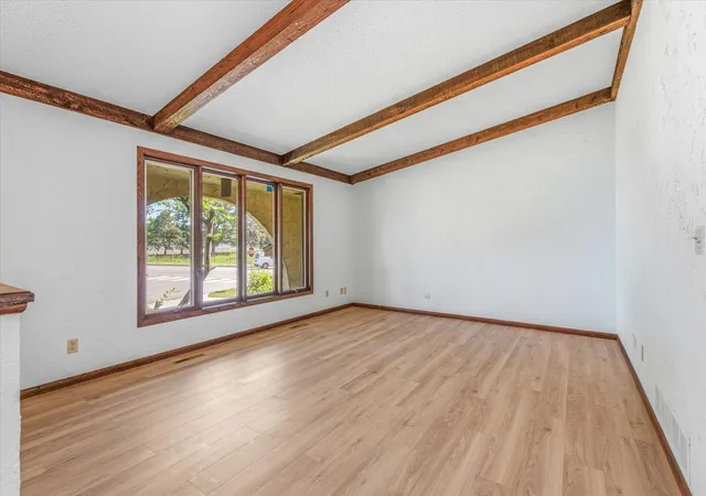 Homes for sale in Shoreview, MN | 316 Colleen Ave, Shoreview, MN 55126 | MLS# 7091856