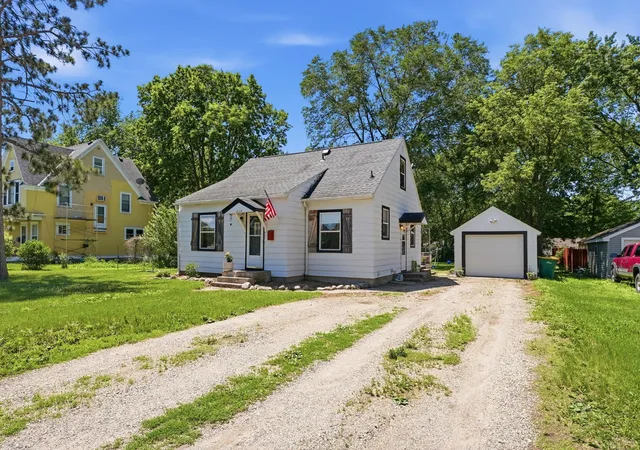 Homes for sale in Litchfield, MN | 719 N Ramsey Ave, Litchfield, MN 55355 | MLS# 7091902