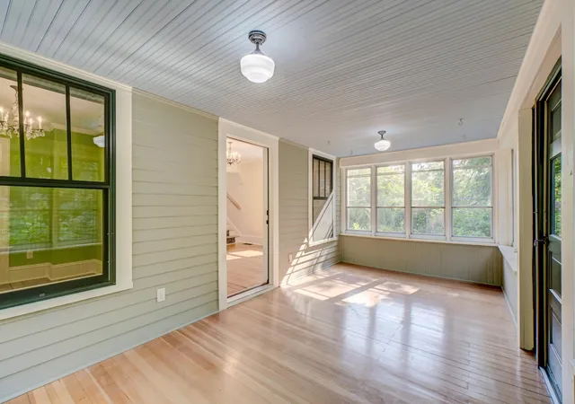 Photo 4 of Single family home for sale at 1401 Broadway St N, Stillwater, MN 55082 | MLS# 7091903 | Listing updated on 2026-09-22