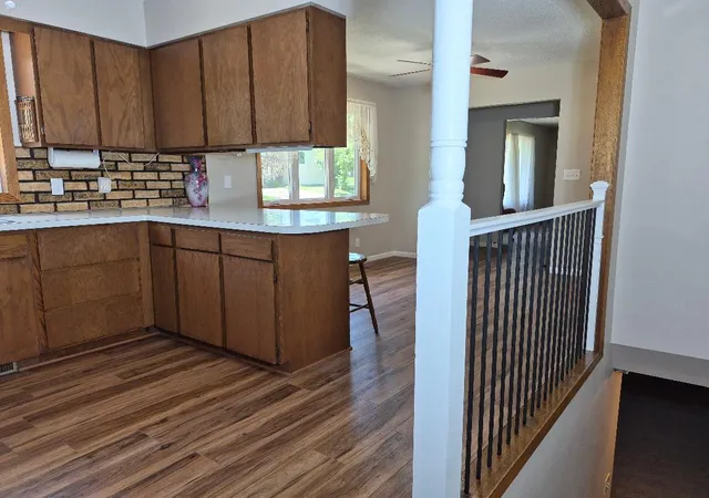 3rd image of 302 Sunrise Ln, Marshall, MN 56258 | MLS# 7091910