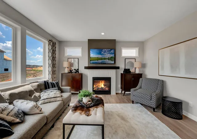 2nd image of 5366 176th St W, Lakeville, MN 55044 | MLS# 7091915