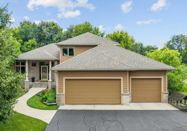 1st image of 1668 Lakeland Cir, Hugo, MN 55038 | MLS# 7091926