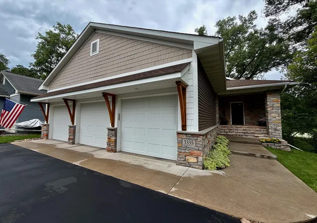Homes for sale in Shoreview, MN | 3335 Victoria St N, Shoreview, MN 55126 | MLS# 7091934
