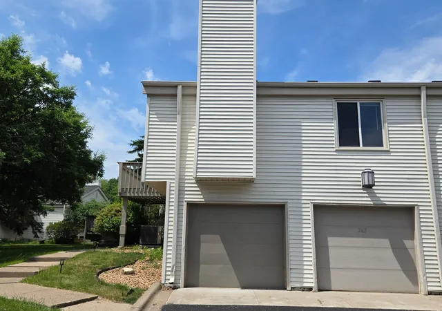 Photo 3 of Sale Pending at 361 Elan Ct, Saint Paul, MN 55125 | MLS# 7091953 | Listing updated on 2026-08-22