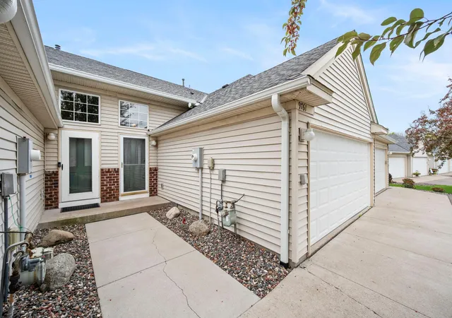 Photo 1 of Single family home for sale at 9761 Zinnia Ln N, Maple Grove, MN 55369 | MLS# 7091970 | Listing updated on 2026-10-02
