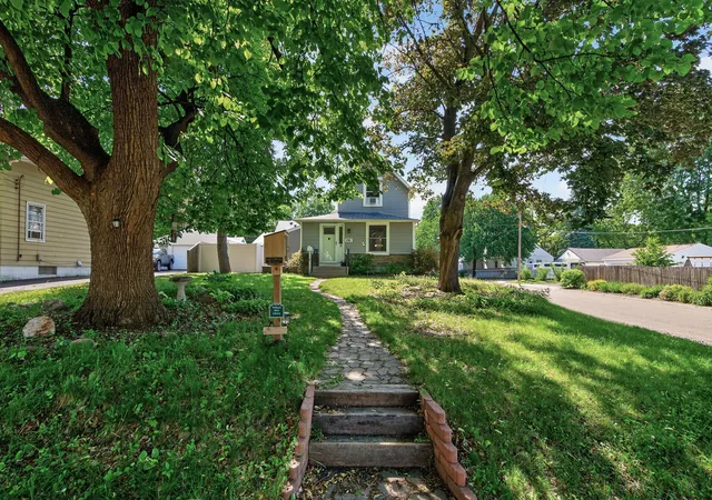 Homes for sale in West Saint Paul, MN | 1061 Ohio St, West Saint Paul, MN 55118 | MLS# 7092008