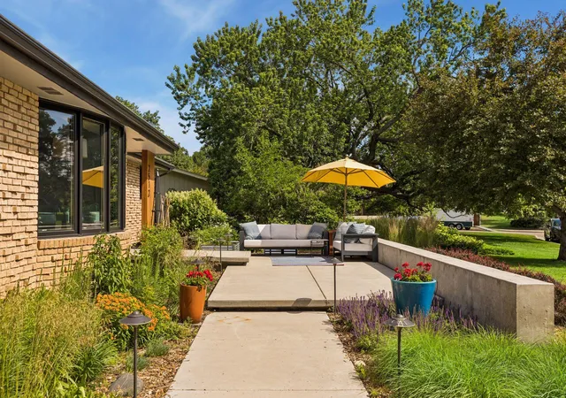 Photo 3 of Sale Pending at 2512 Huntington Ave, Minneapolis, MN 55416 | MLS# 7092015 | Listing updated on 2026-08-25