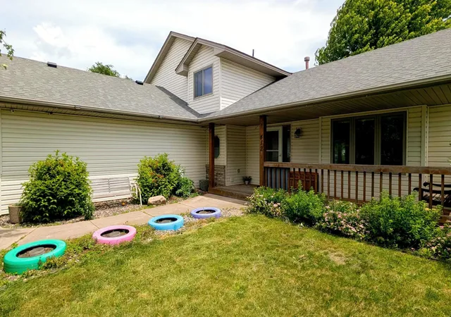 3rd image of 412 2Nd St Nw, Saint Michael, MN 55376 | MLS# 7092054