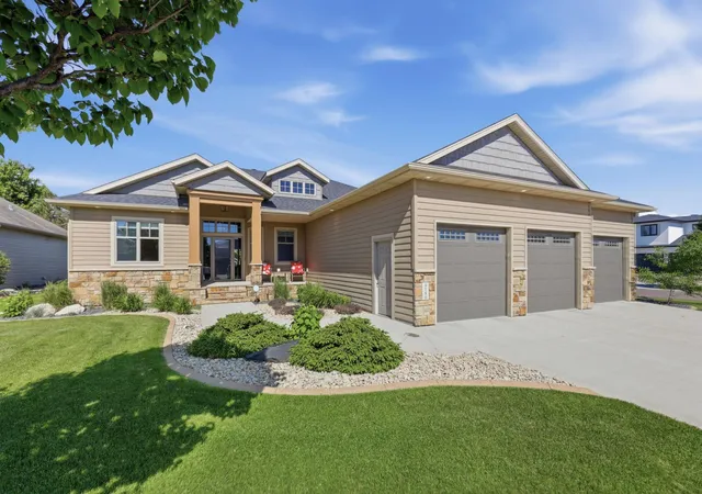 Homes for sale in Fargo, ND | 4186 Furnberg Pl S, Fargo, ND 58104 | MLS# 7092073