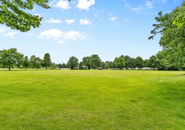 3rd image of 479 Aqua Cir, Circle Pines, MN 55014 | MLS# 7092091