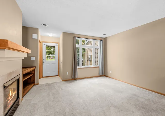 4th image of 479 Aqua Cir, Circle Pines, MN 55014 | MLS# 7092091