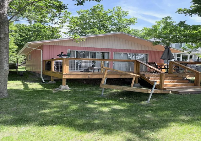 Photo 3 of Sale Pending at 26257 Paradise Point Rd, Detroit Lakes, MN 56501 | MLS# 7092113 | Listing updated on 2026-08-27