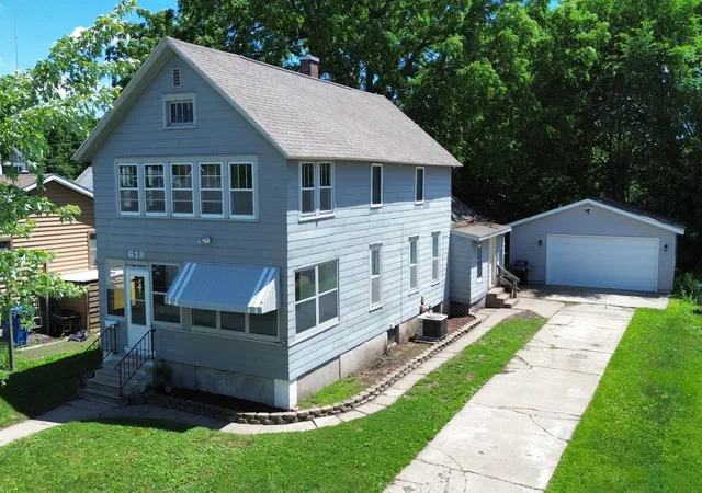 1st image of 618 Sioux St, Winona, MN 55987 | MLS# 7092137